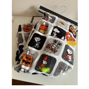New! Peanuts Snoopy Fleece Halloween Throw Blanket 60 x 70